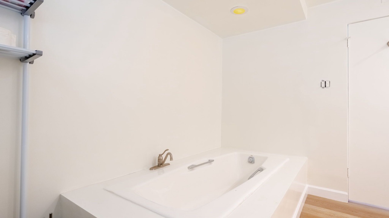 Photo of Bathroom in Hollywood Hills