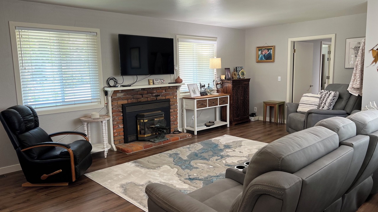 Photo of Livingroom in Carmel