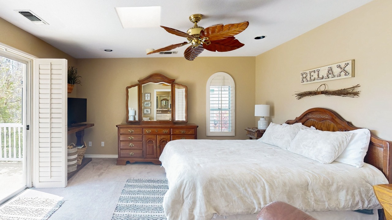 Photo of Bedroom in Bass Lake