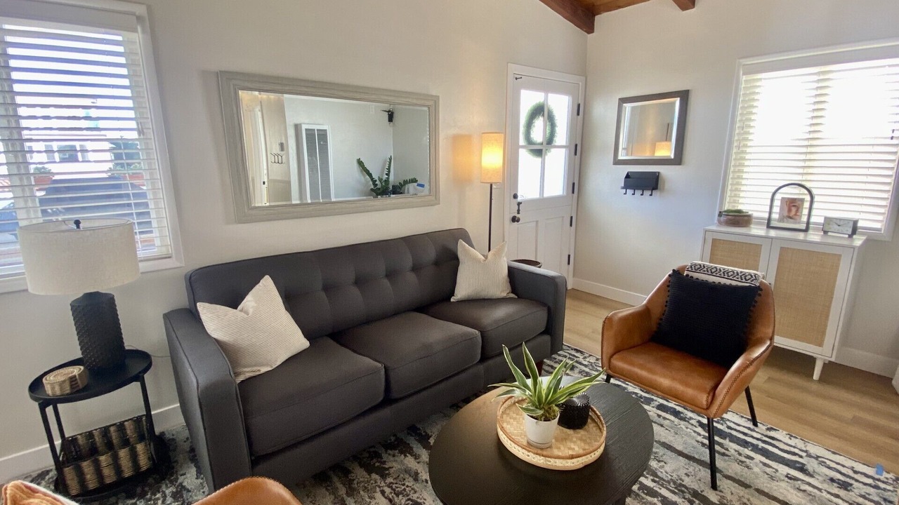 Photo of Livingroom in West Newport