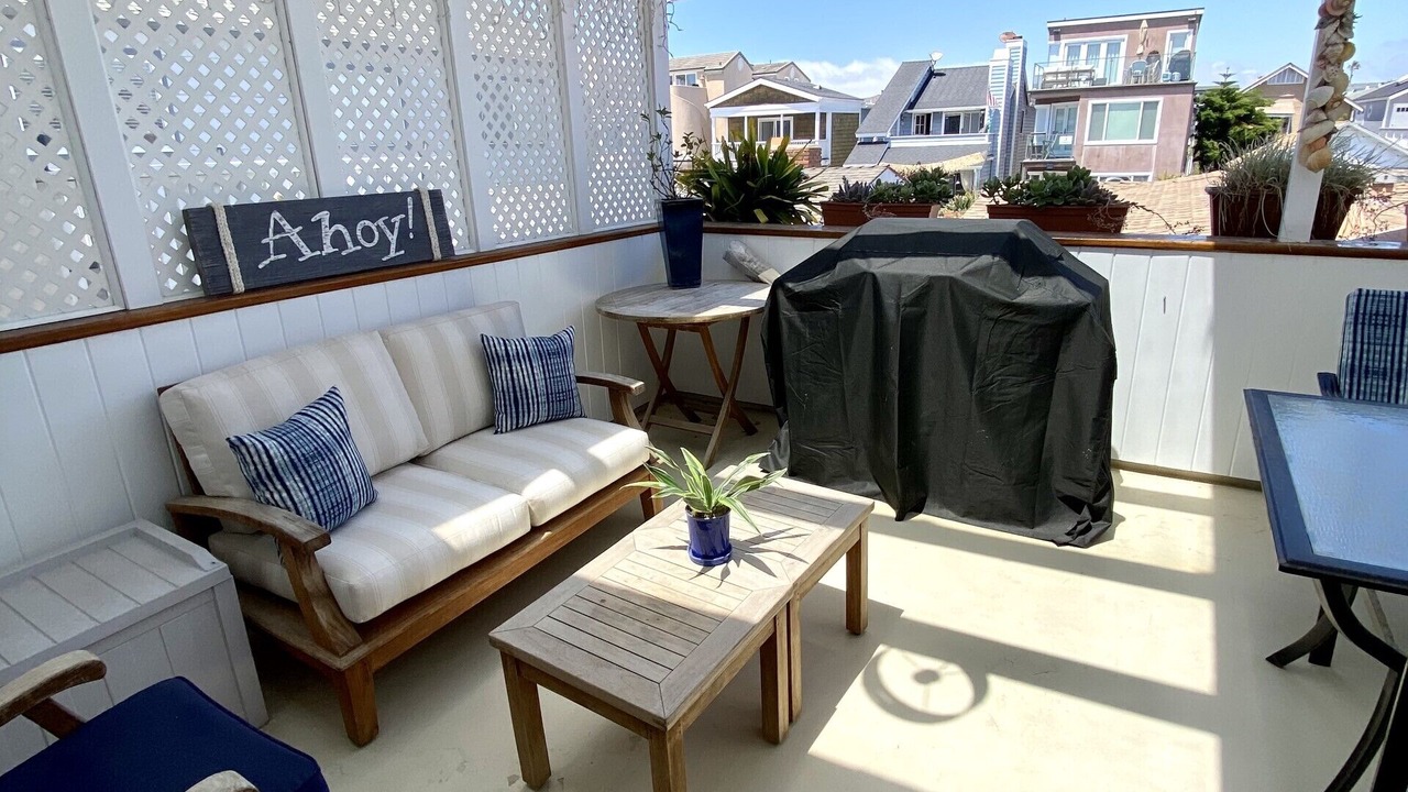 Photo of Livingroom in West Newport