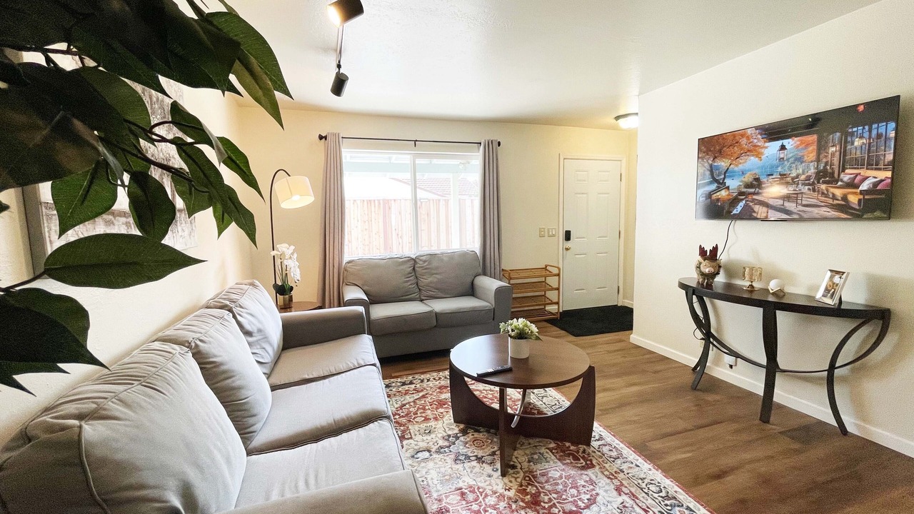 Photo of Livingroom in Campbell