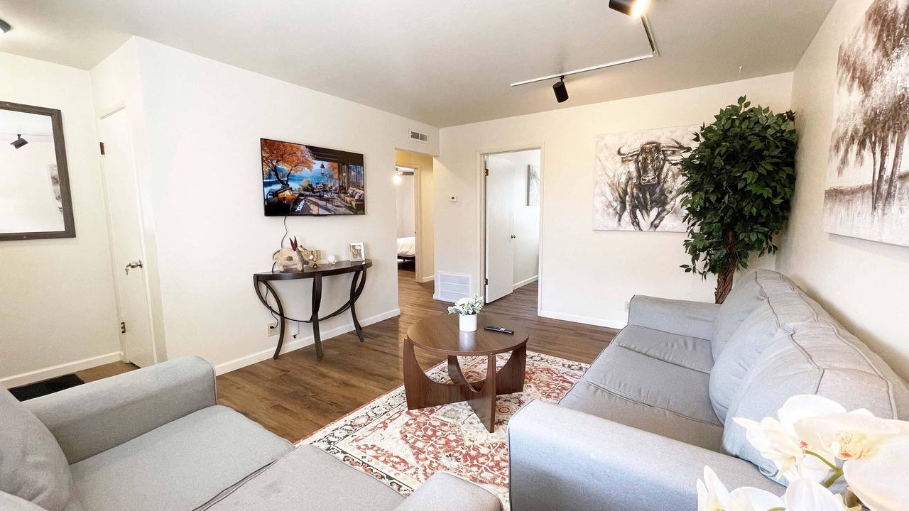 Photo of Livingroom in Campbell