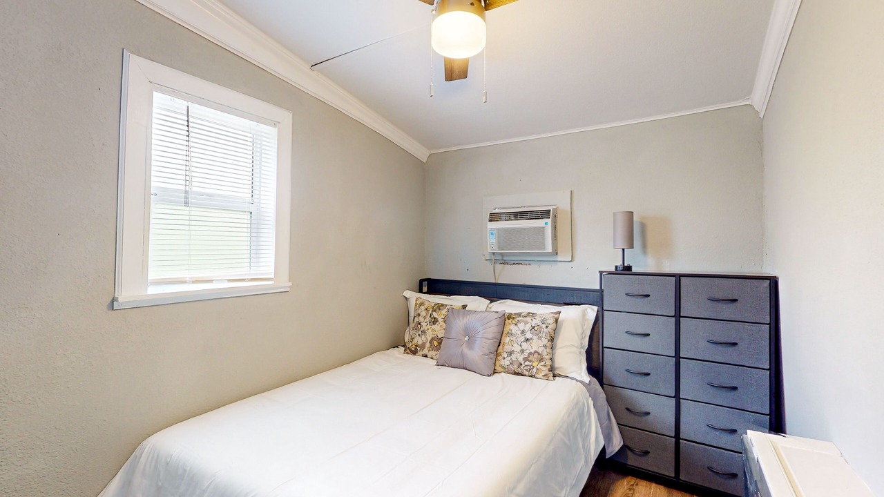 Photo of Bedroom in Bethel Island