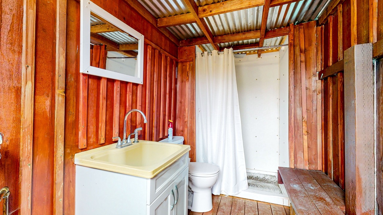 Photo of Bathroom in Bethel Island
