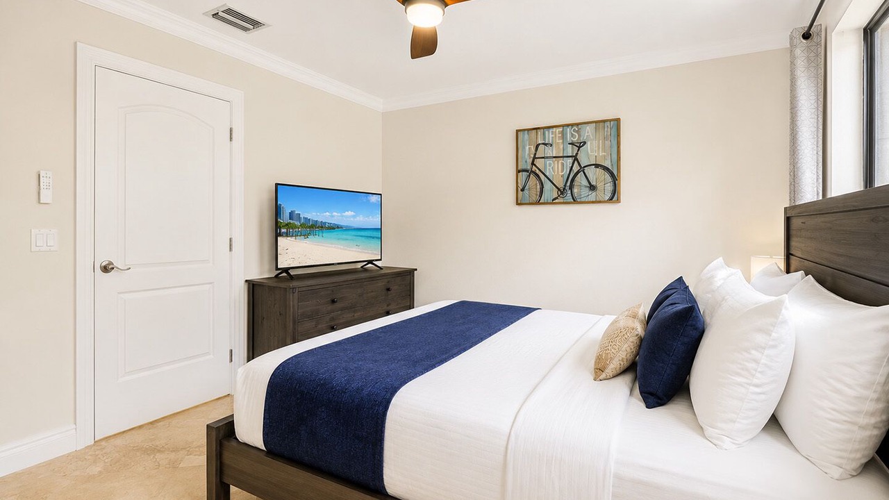 Photo of Bedroom in South Lake