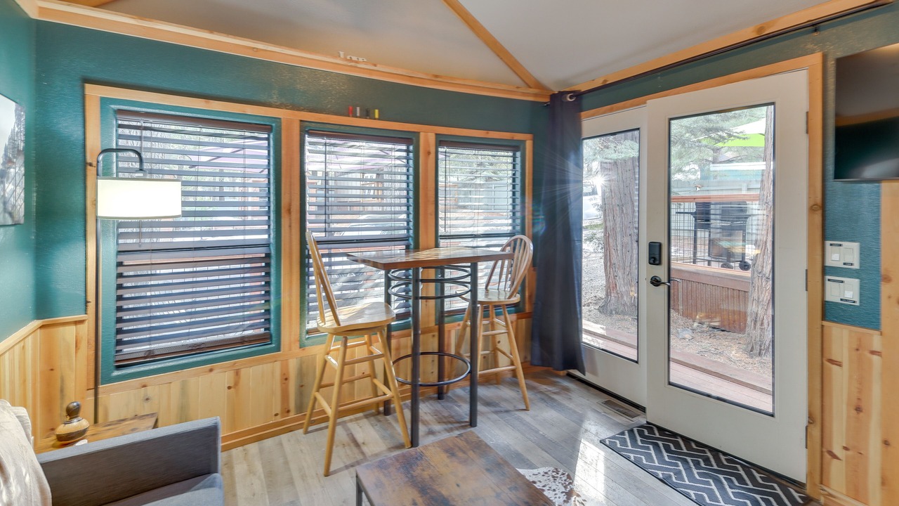 Photo of Livingroom in Lake Almanor Peninsula