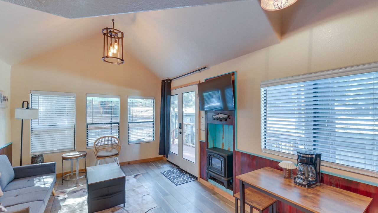 Photo of Livingroom in Lake Almanor Peninsula