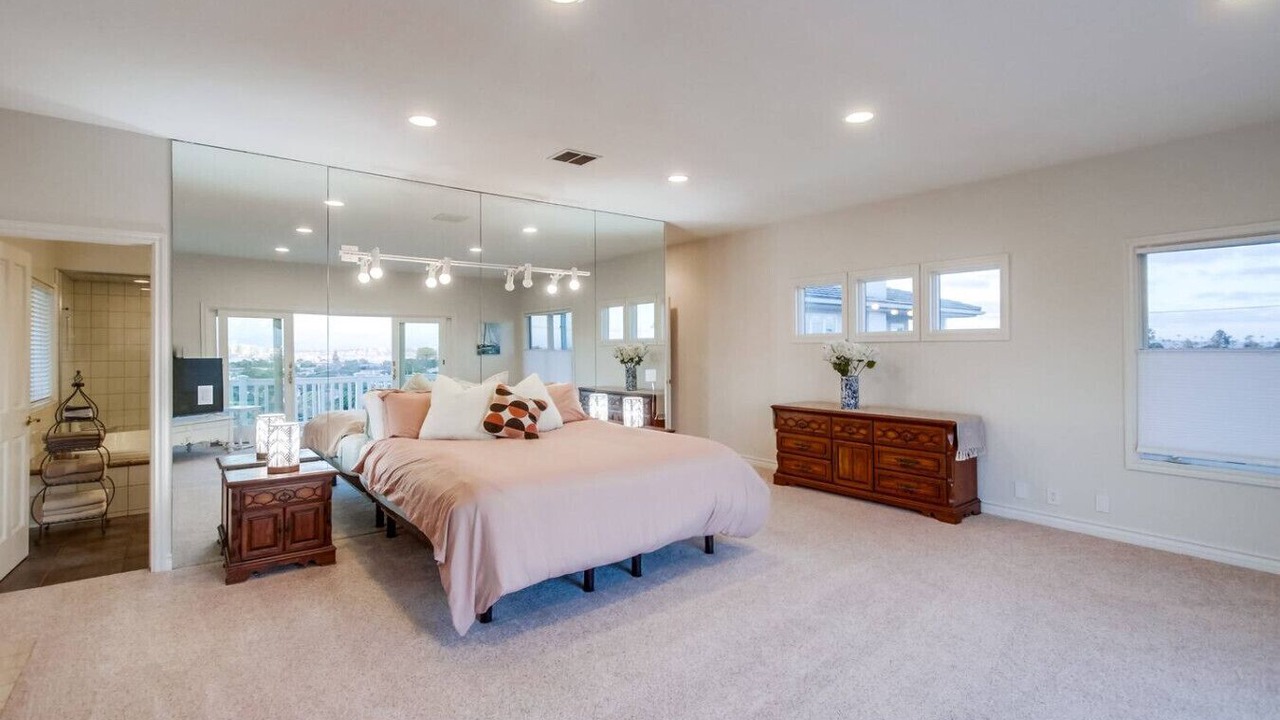 Photo of Bedroom in Sunset Cliffs