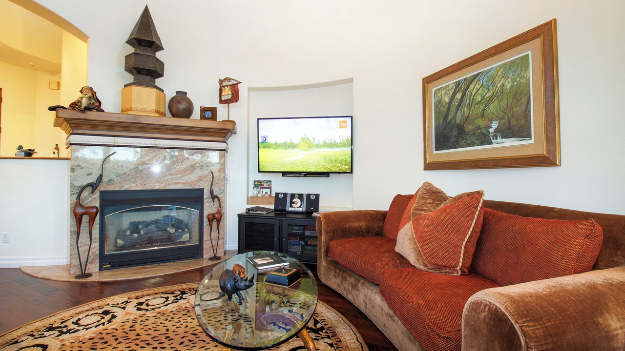 Photo of Livingroom in Guerneville
