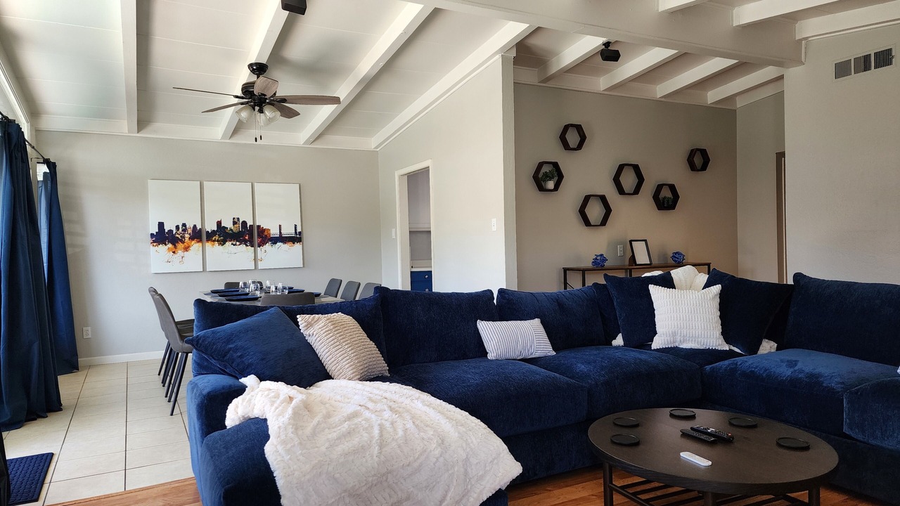 Photo of Livingroom in West Sacramento