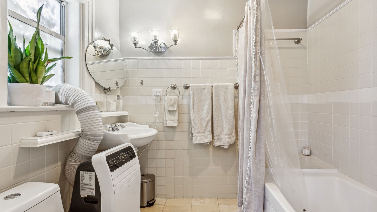 Photo of Bathroom in San Rafael