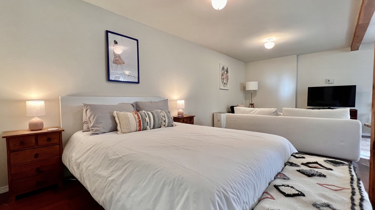 Photo of Bedroom in Monte Rio