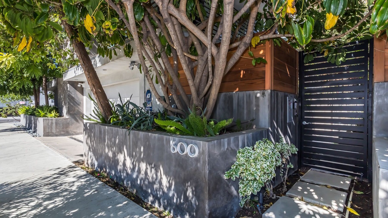 Photo of Outdoor in Beverly Grove