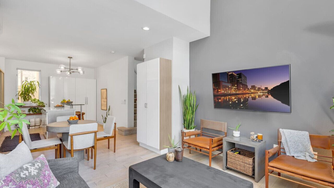 Photo of Livingroom in Little Italy