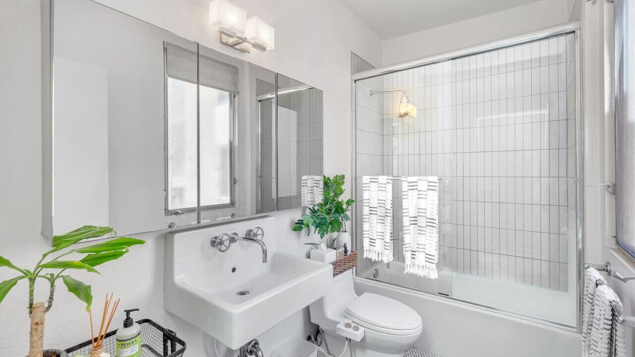 Photo of Bathroom in Little Italy
