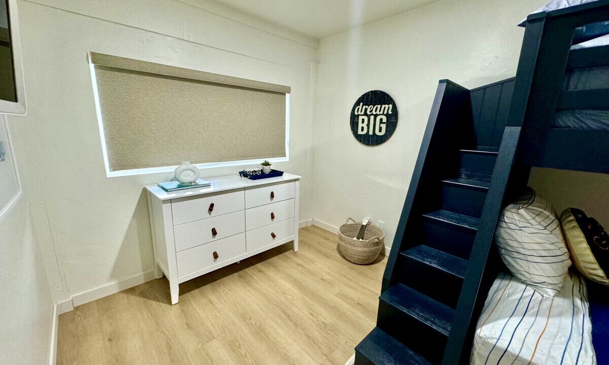 Photo of Bedroom in Summerland