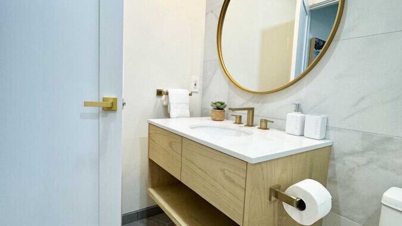 Photo of Bathroom in Summerland