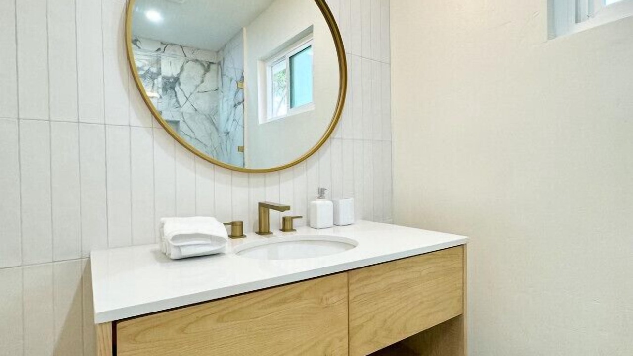 Photo of Bathroom in Summerland