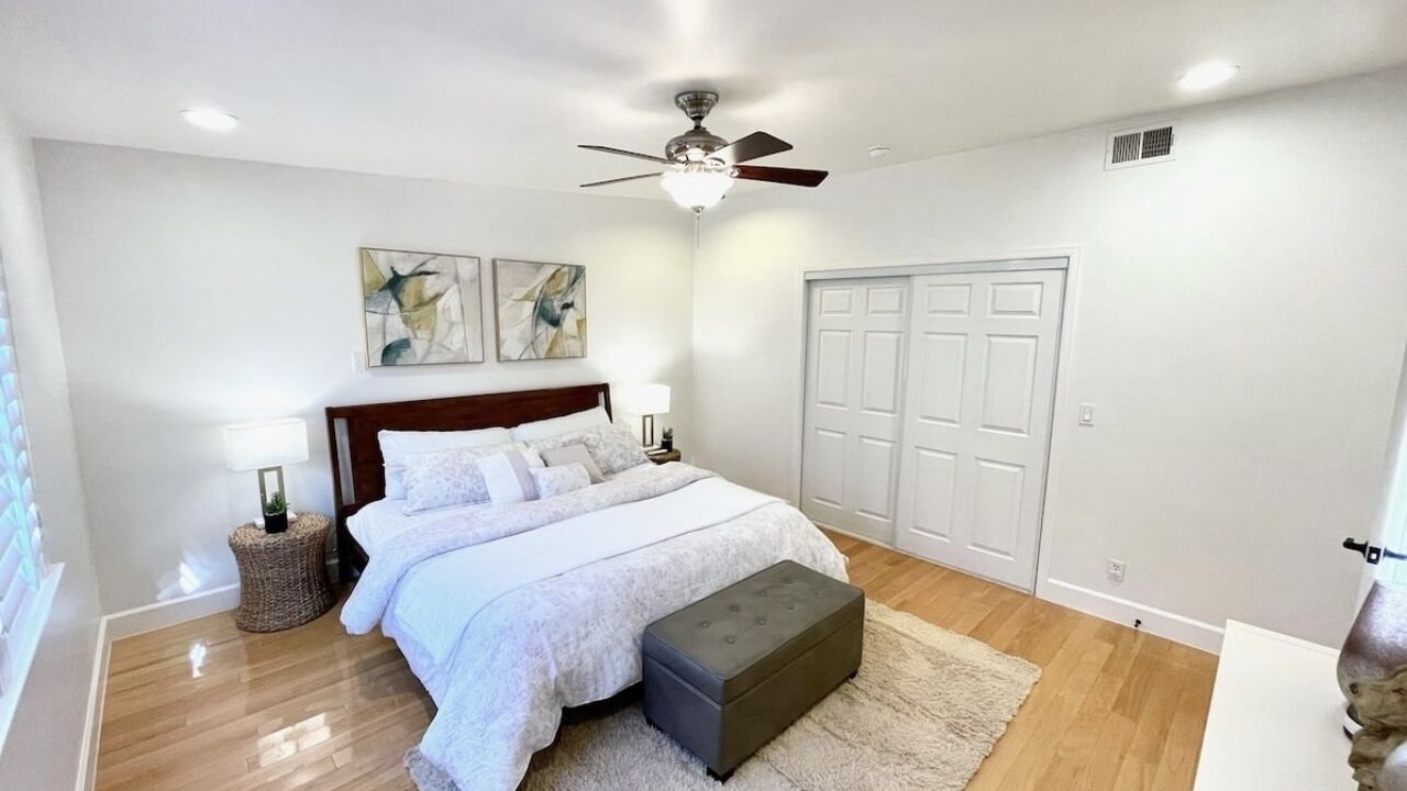 Photo of Bedroom in Lakeshore