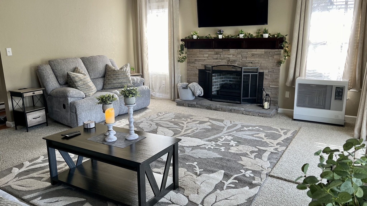 Photo of Livingroom in Plumas Eureka Estates