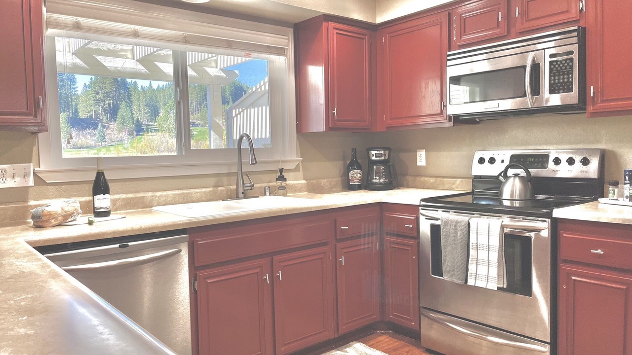 Photo of Kitchen in Plumas Eureka Estates