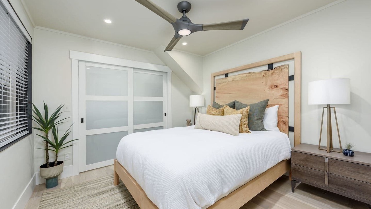 Photo of Bedroom in Midtown Sacramento