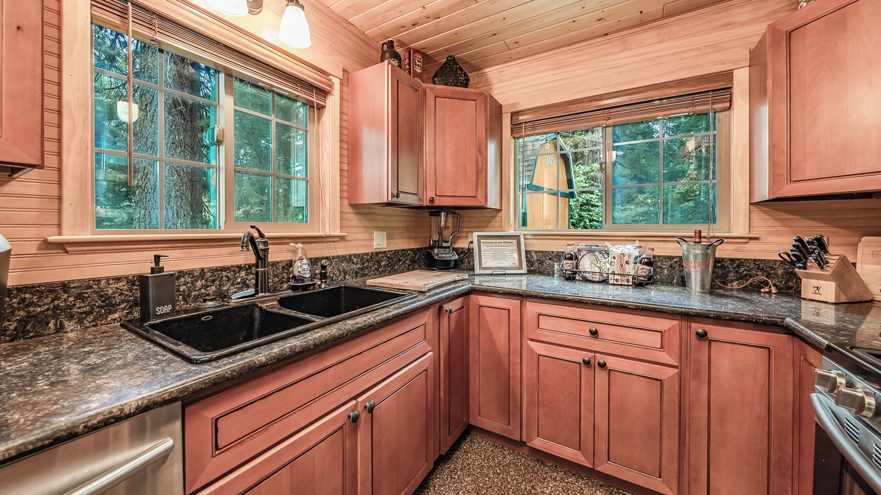 Photo of Kitchen in Sierra Cedars