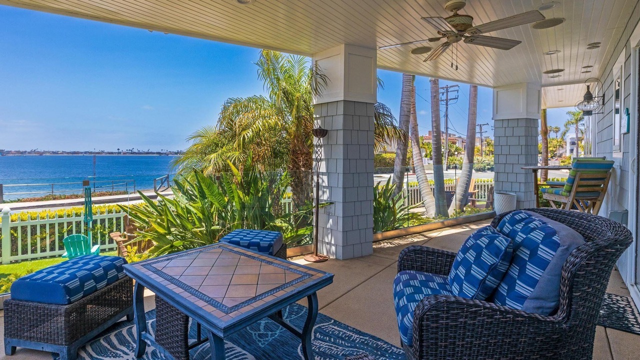 Photo of Patio Balcony in Crown Point