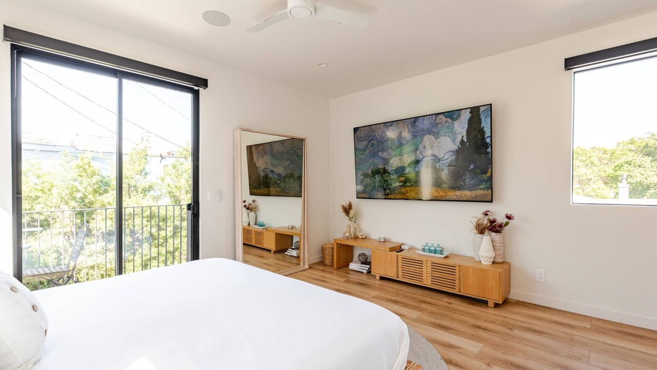 Photo of Bedroom in Hollywood