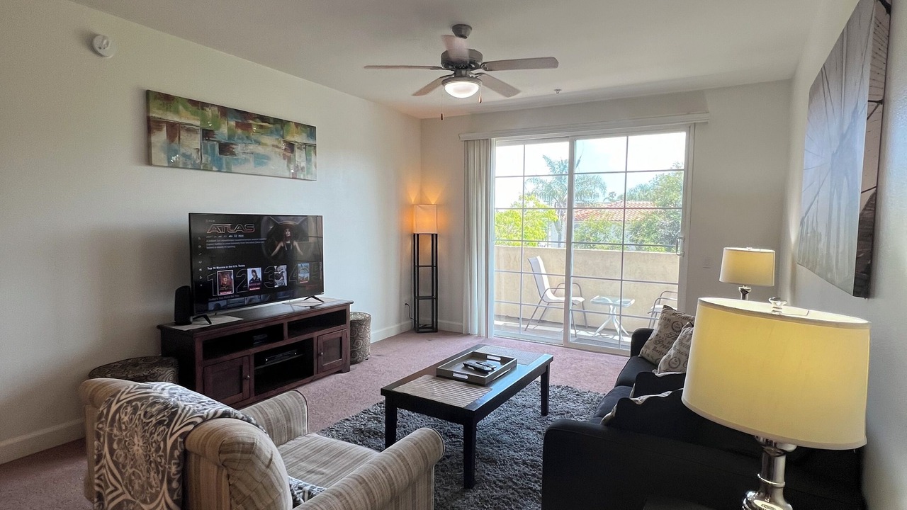 Photo of Livingroom in Panorama City