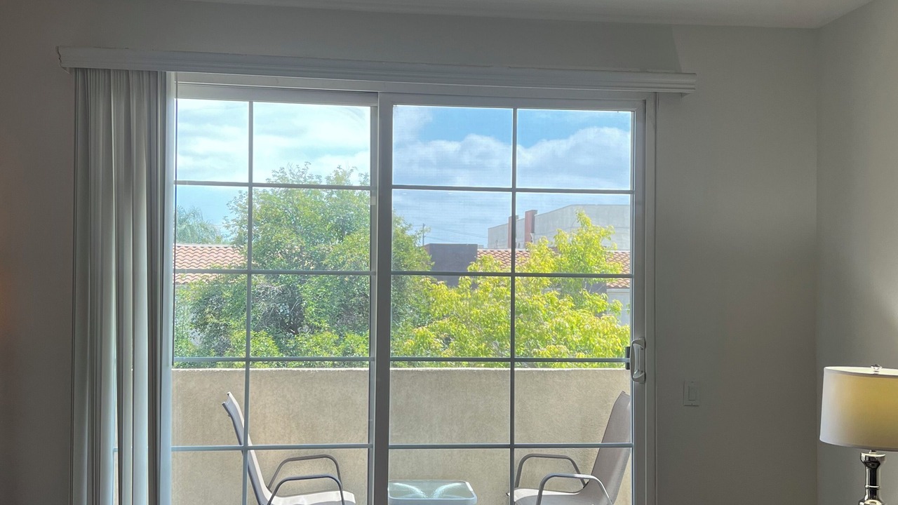 Photo of Livingroom in Panorama City
