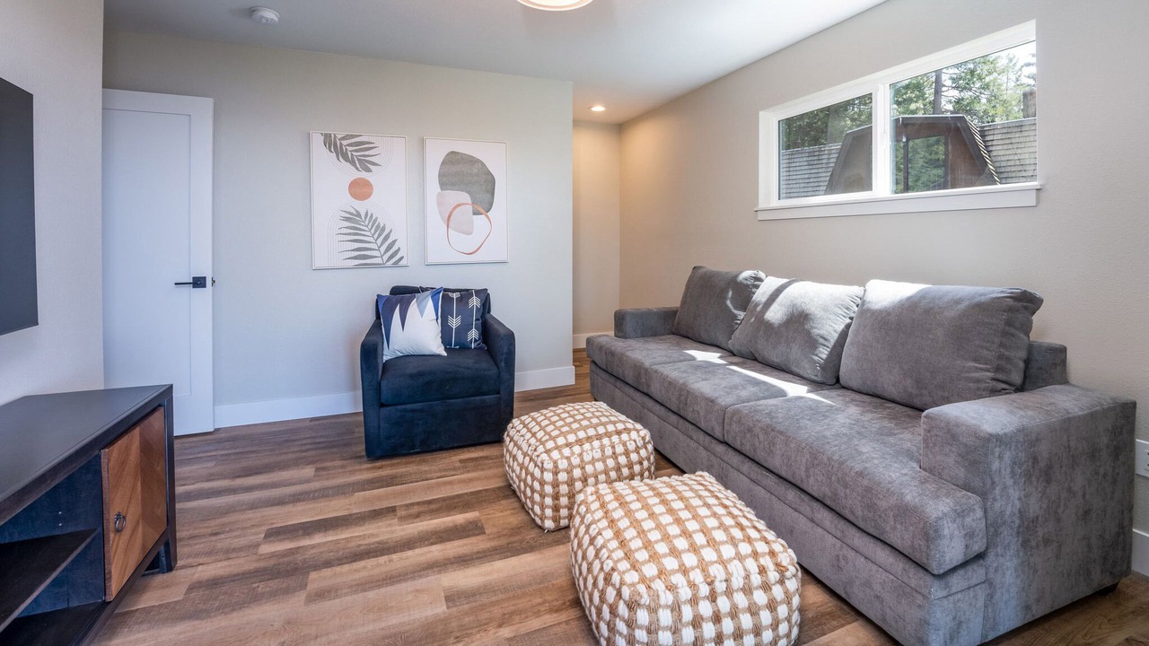 Photo of Livingroom in Yosemite West