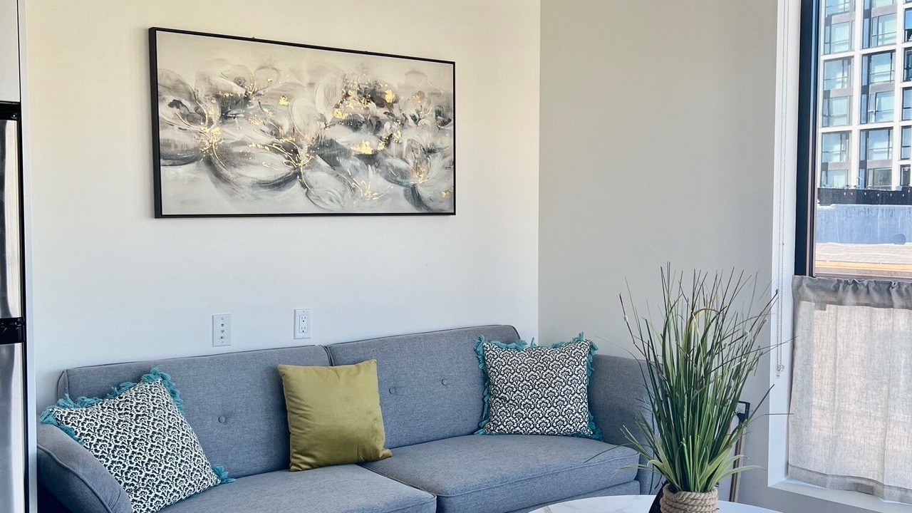 Photo of Livingroom in Lower Pacific Heights