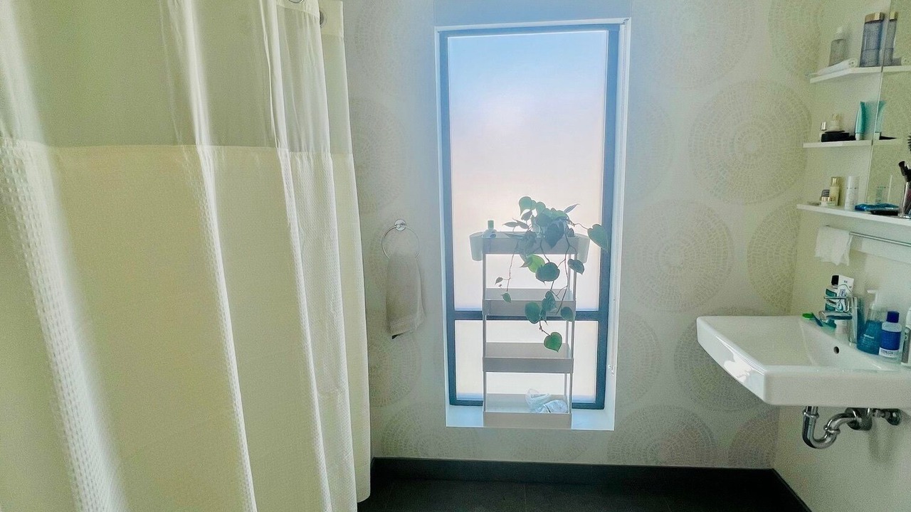 Photo of Bathroom in Lower Pacific Heights