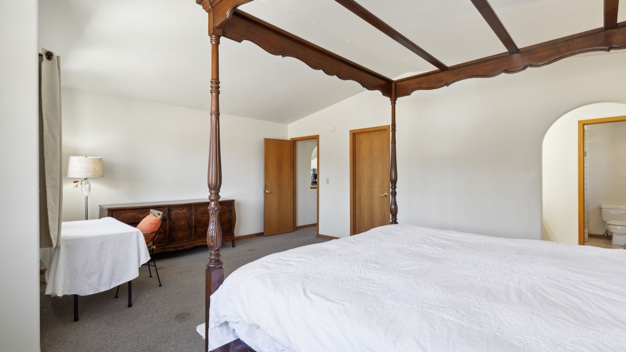 Photo of Bedroom in Tahoe Keys