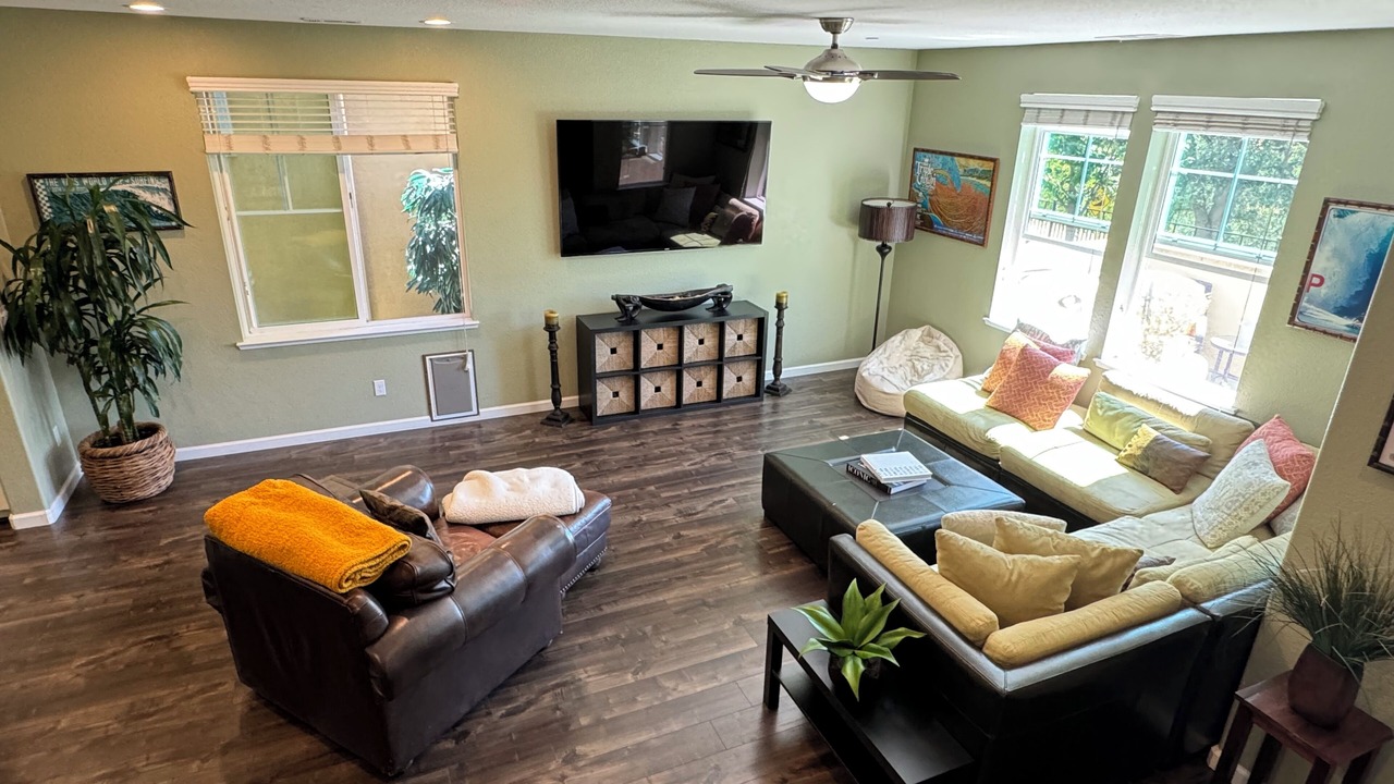 Photo of Livingroom in East Roseville Parkway