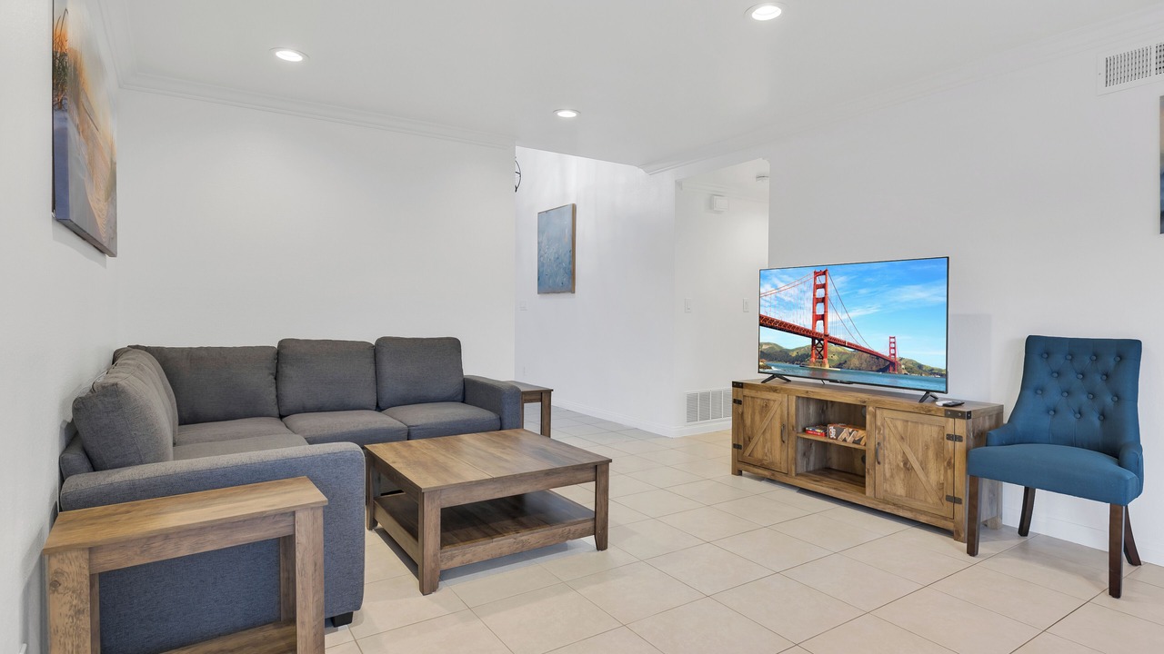 Photo of Livingroom in Thousand Oaks
