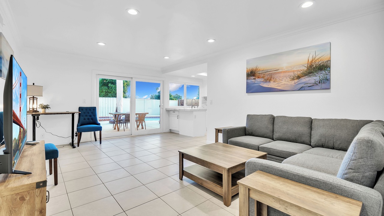 Photo of Livingroom in Thousand Oaks