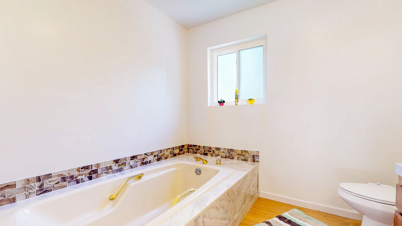 Photo of Bathroom in Shingletown