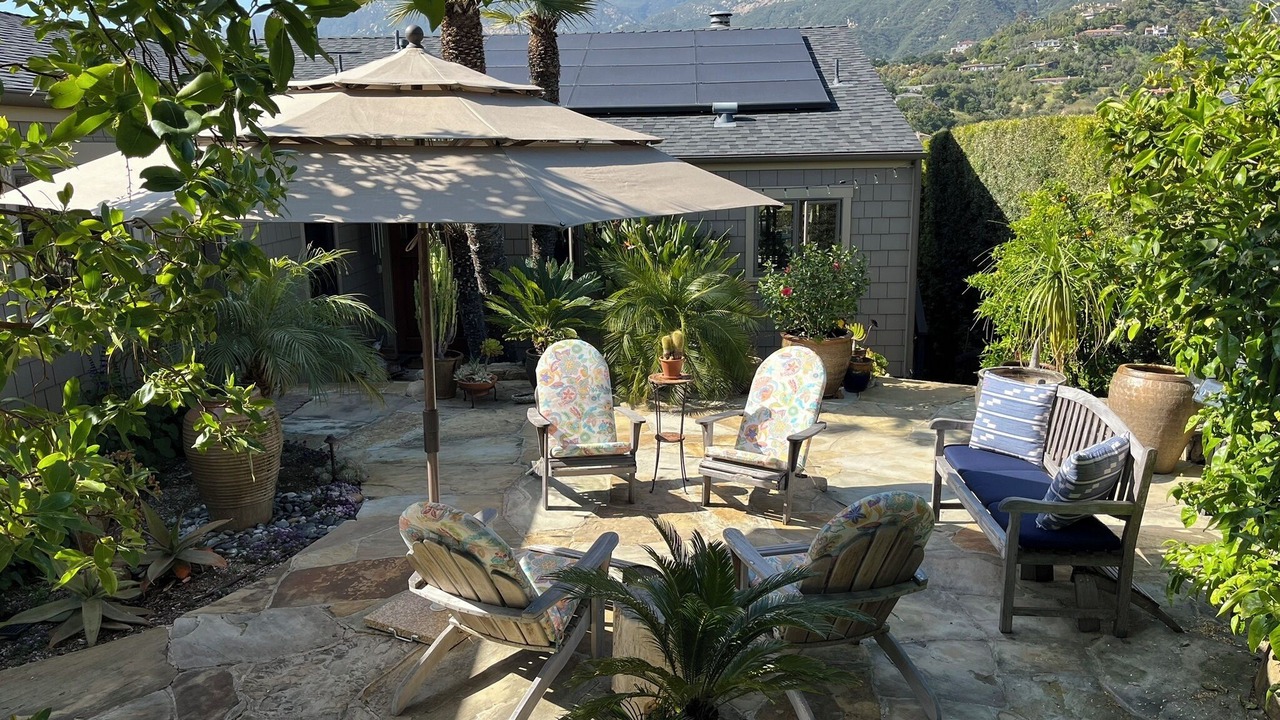 Photo of Patio Balcony in Mission Canyon