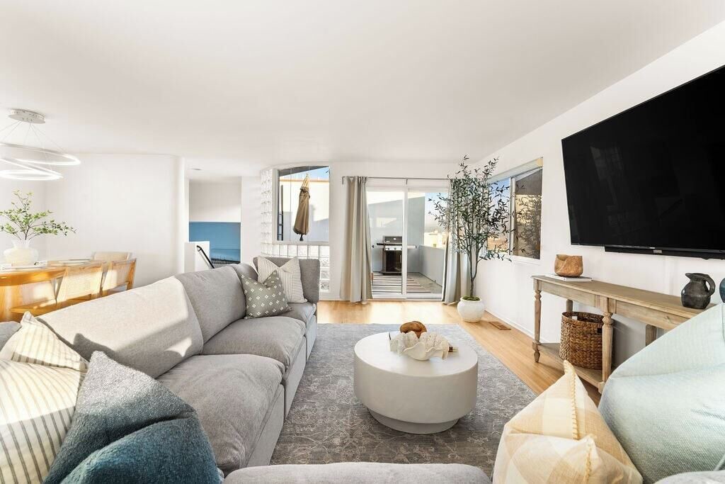 Photo of Bedroom in Gas Lamp Section