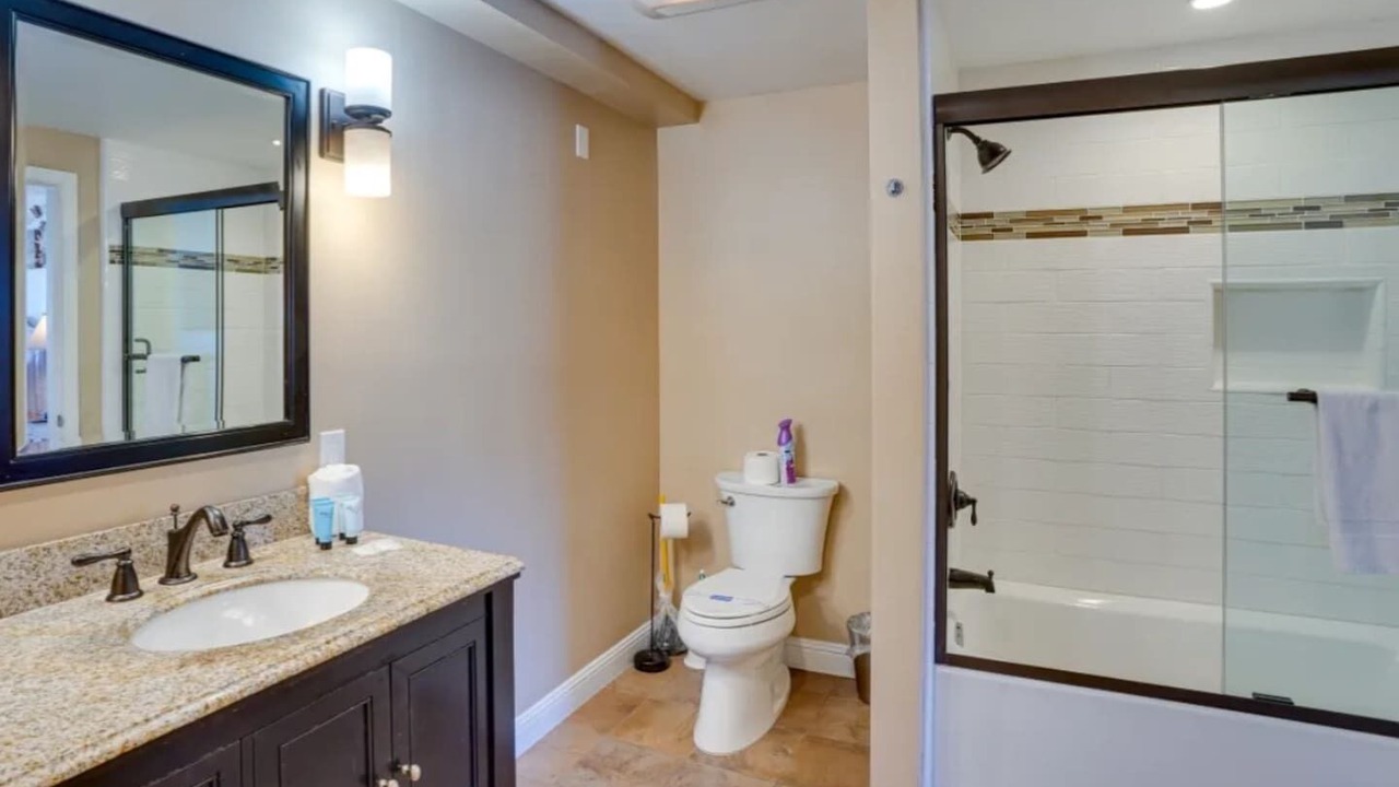 Photo of Bathroom in Avalon