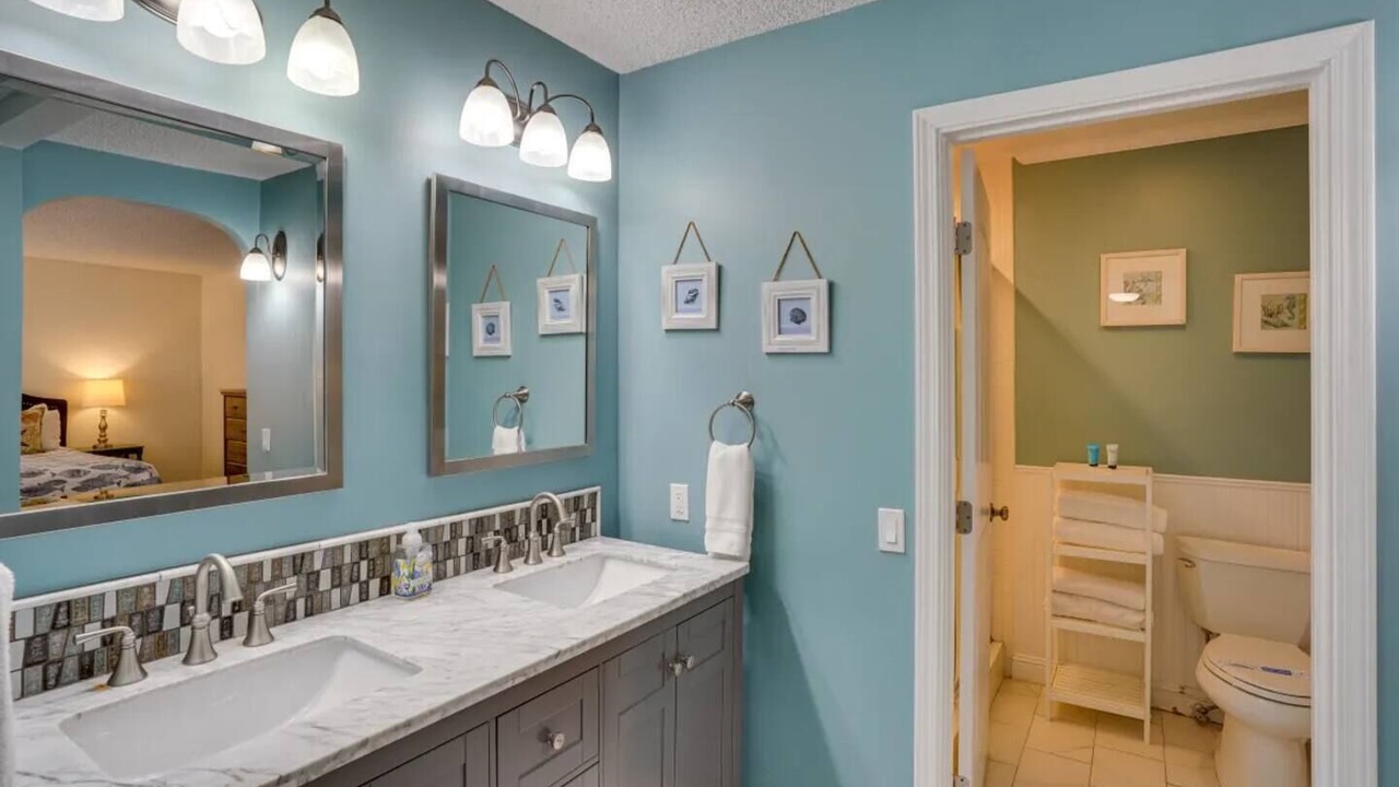 Photo of Bathroom in Avalon