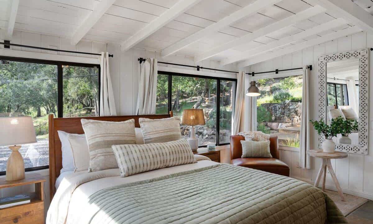 Photo of Bedroom in Glen Ellen