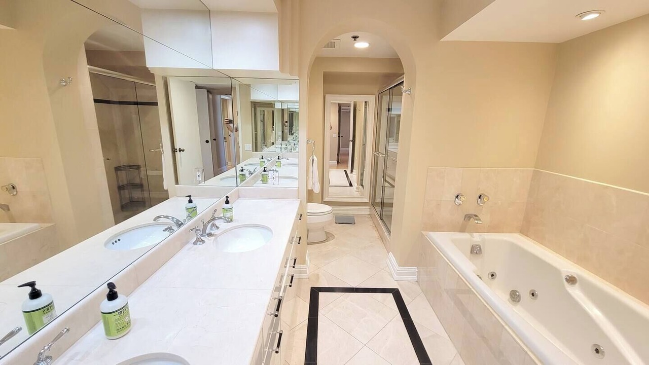 Photo of Bathroom in Pacific Terrace