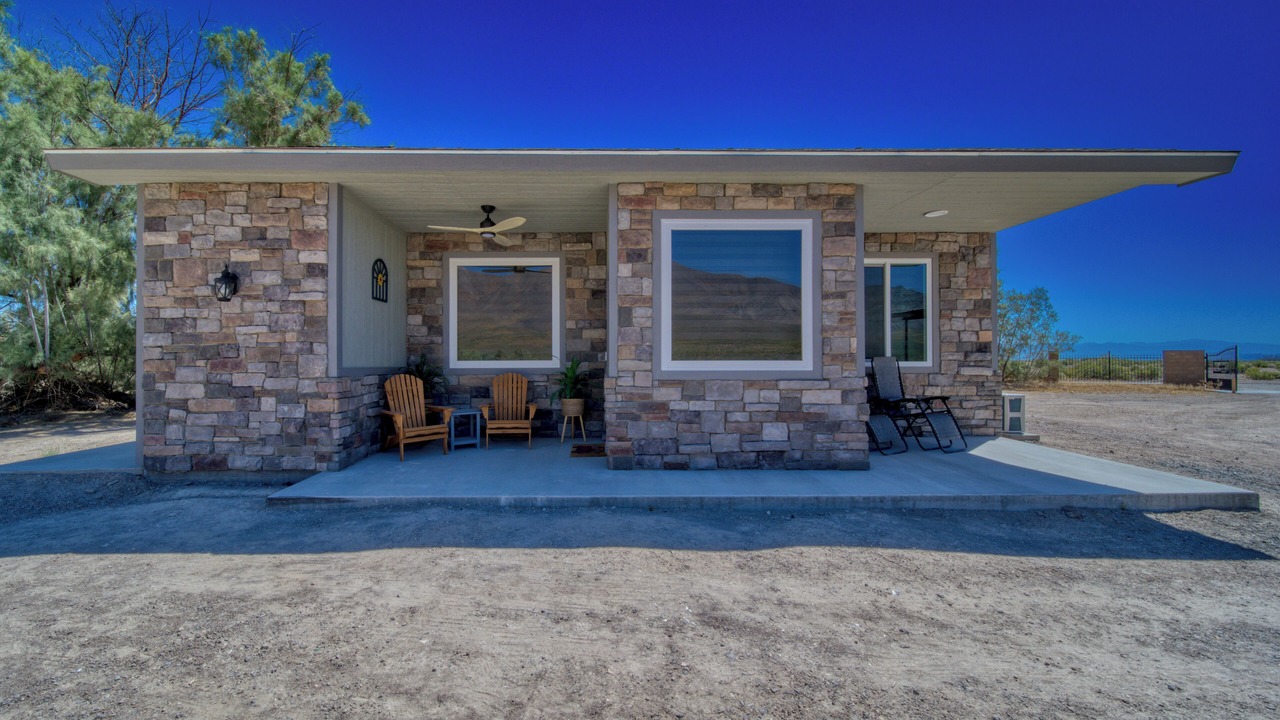 Photo of Patio Balcony in Mojave Desert