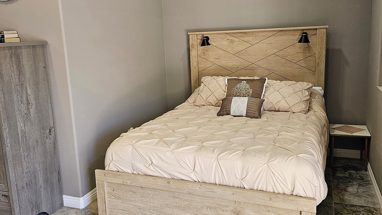 Photo of Bedroom in Mojave Desert
