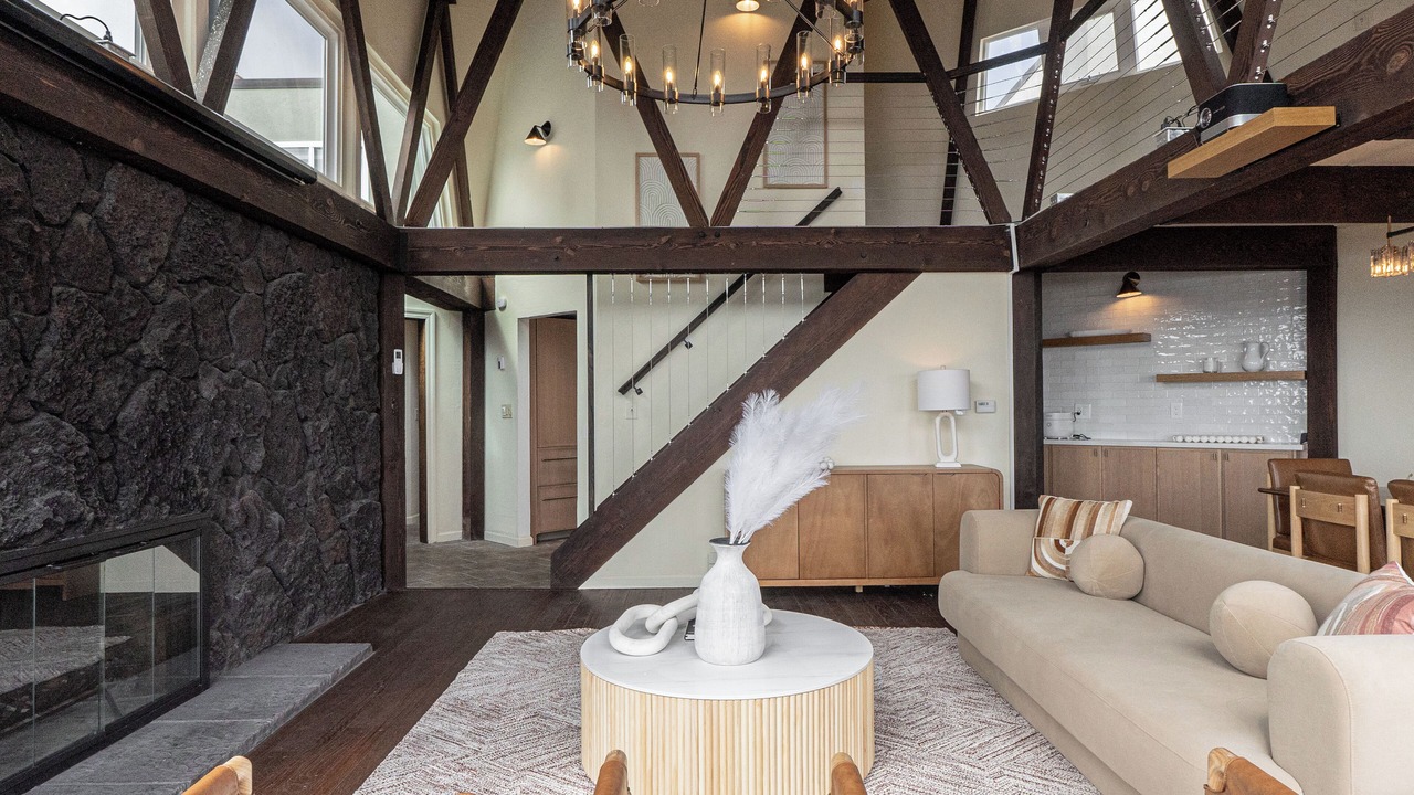 Photo of Livingroom in Moss Beach