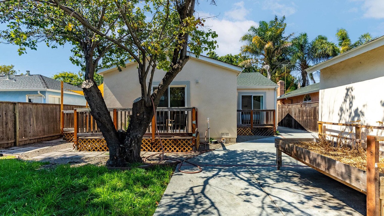 Photo of Outdoor in Menlo Park